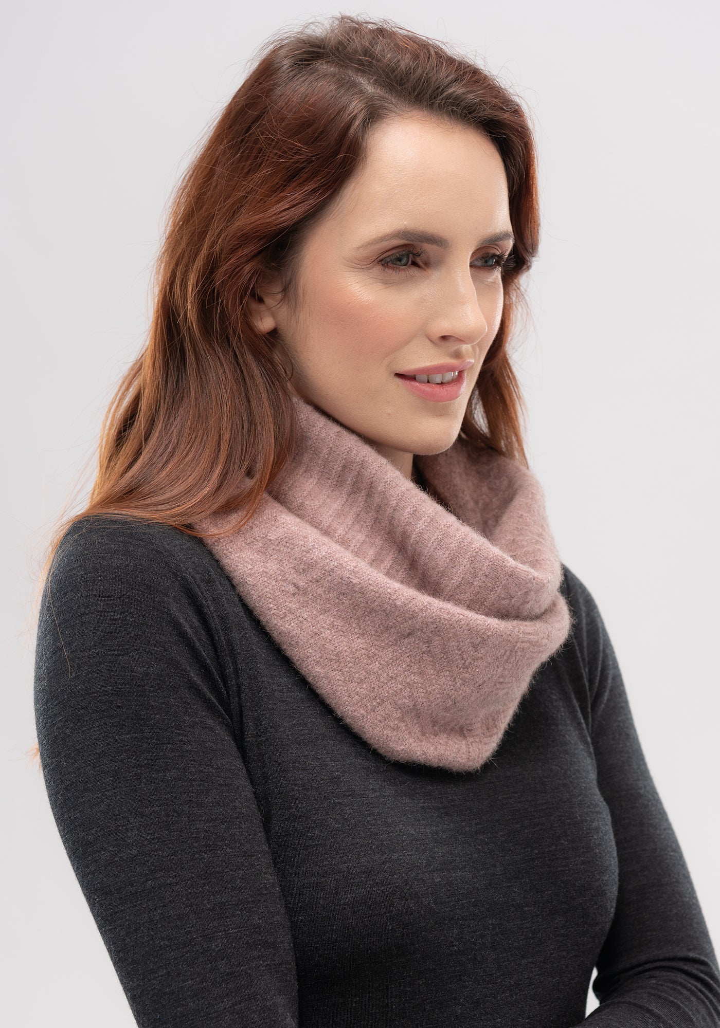 TEXTURE LOOP SCARF