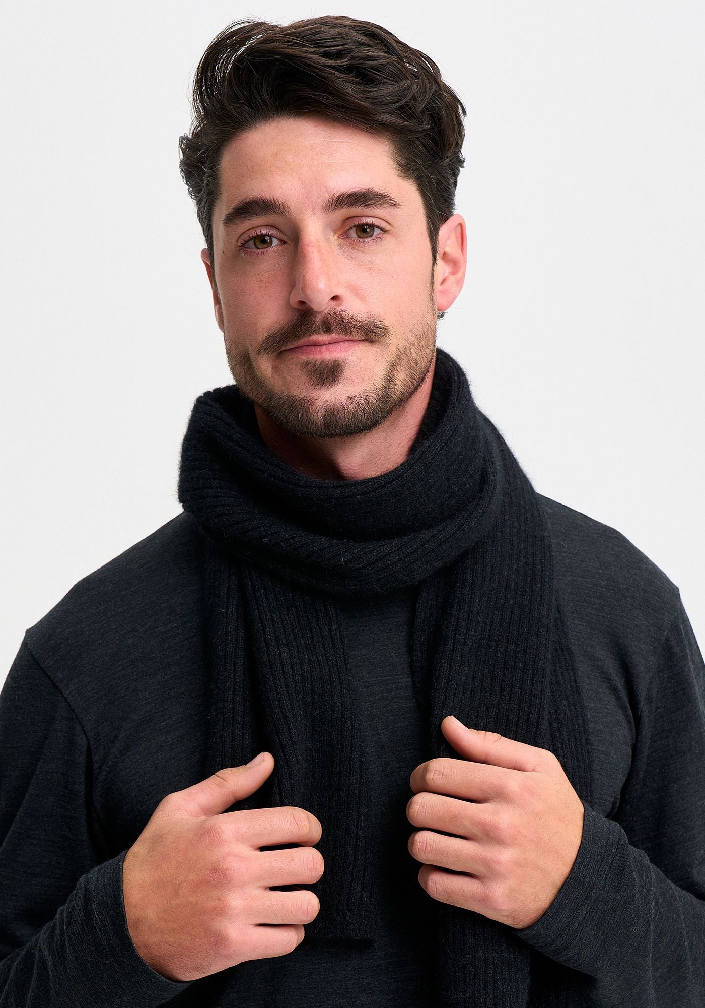 RIBBED SCARF