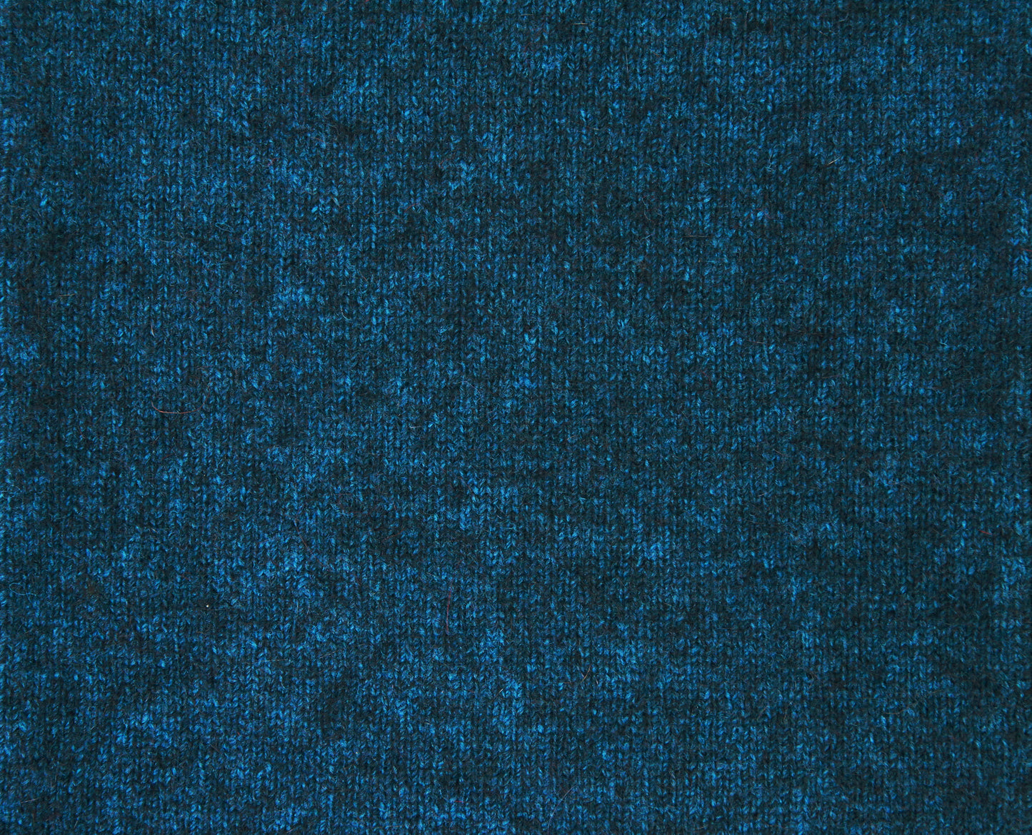 CHEVI SCARF