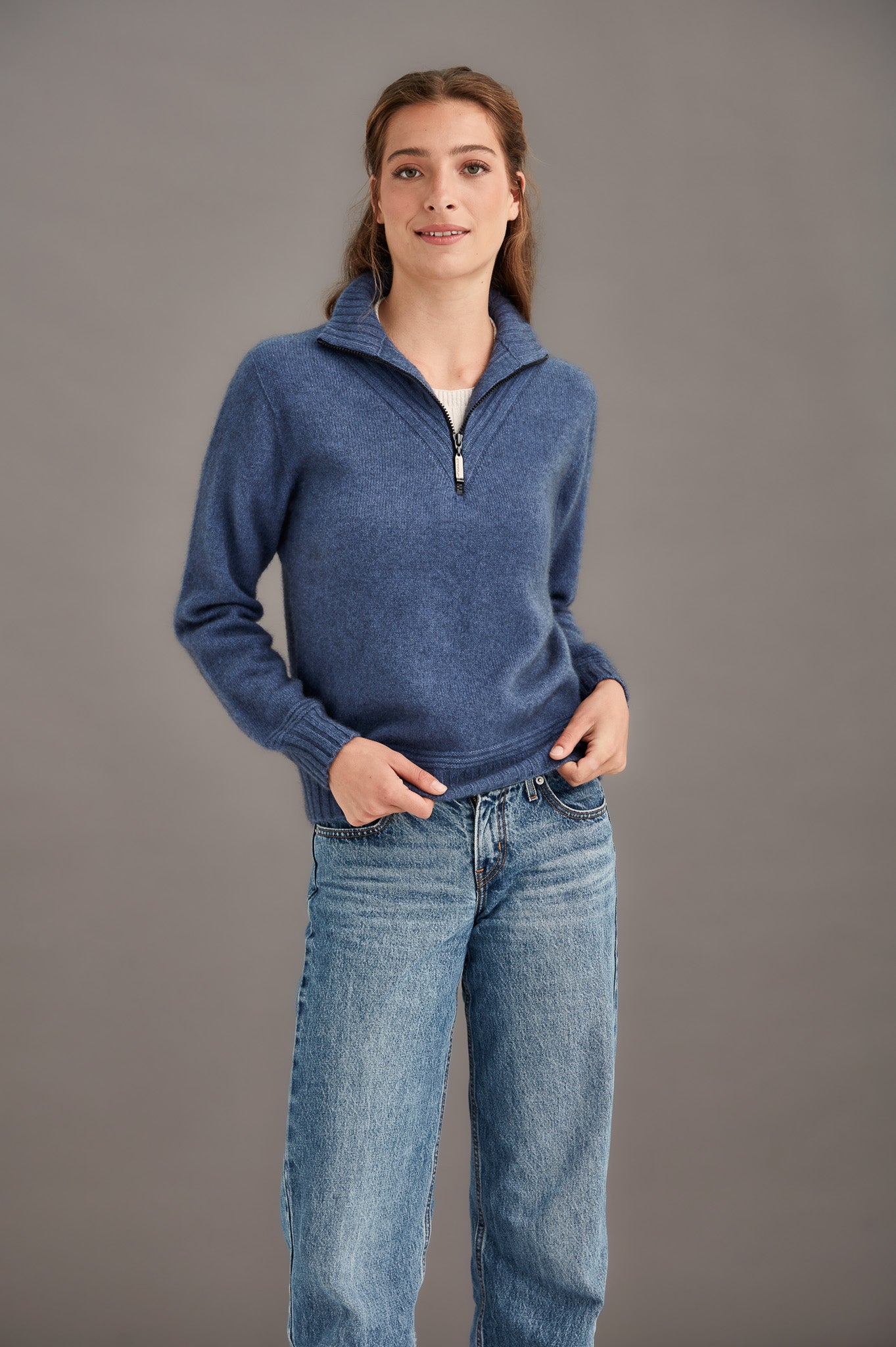 RIDGE FUNNEL ZIP NECK