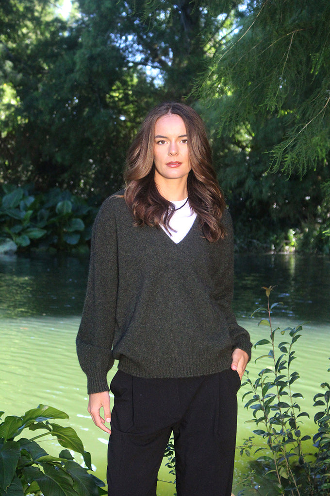 CAVERN V NECK JUMPER