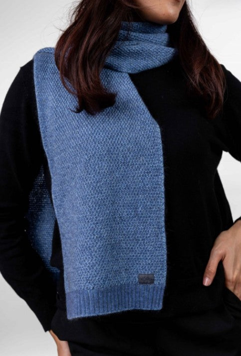 MOSS STITICH PLATED SCARF