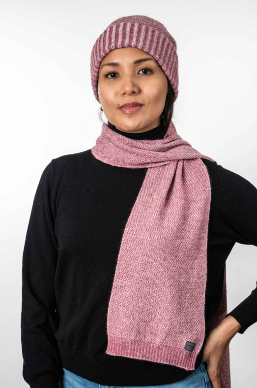 MOSS STITCH PLATED BEANIE
