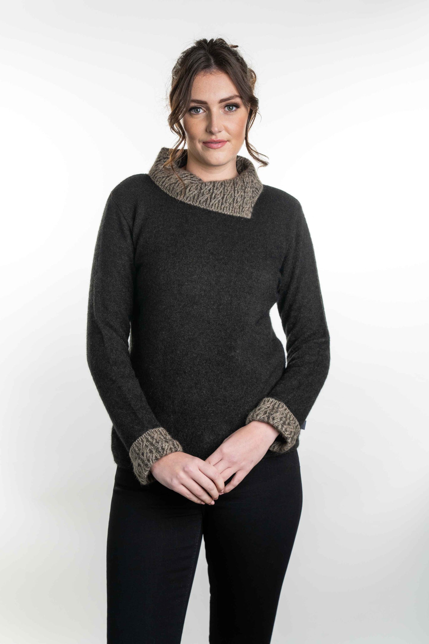 TWO TONE TRIM JUMPER