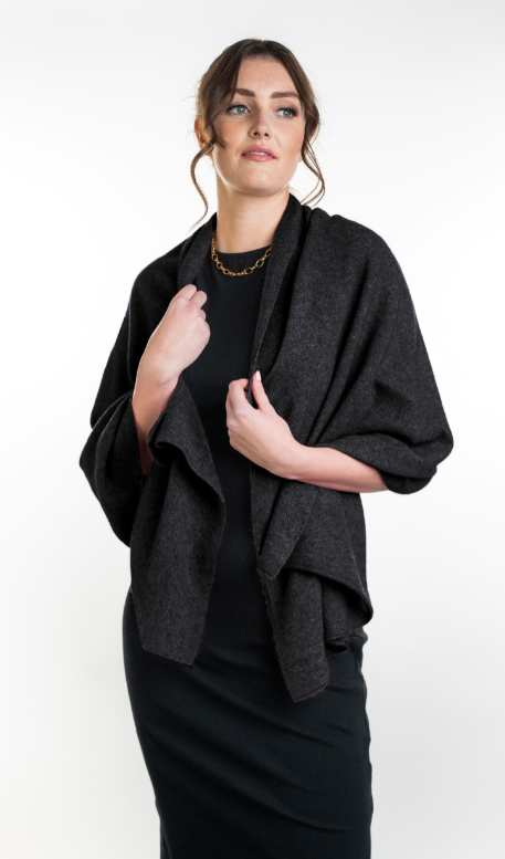 LIGHTWEIGHT MOSS STITCH WRAP