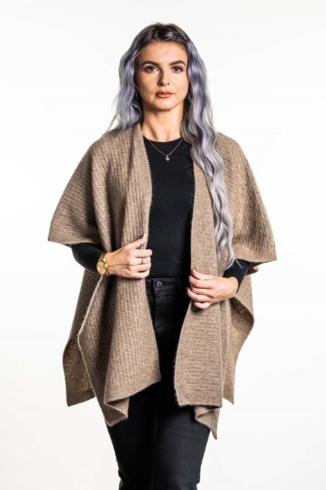 ZAG TEXTURED CAPE