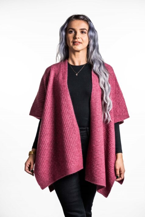ZAG TEXTURED CAPE