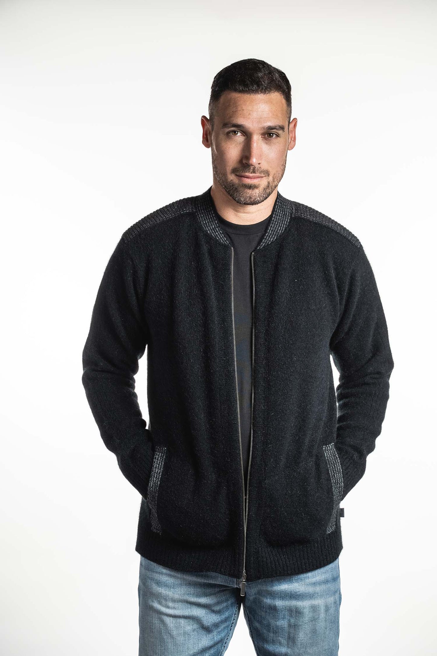CONTRAST DETAIL JACKET