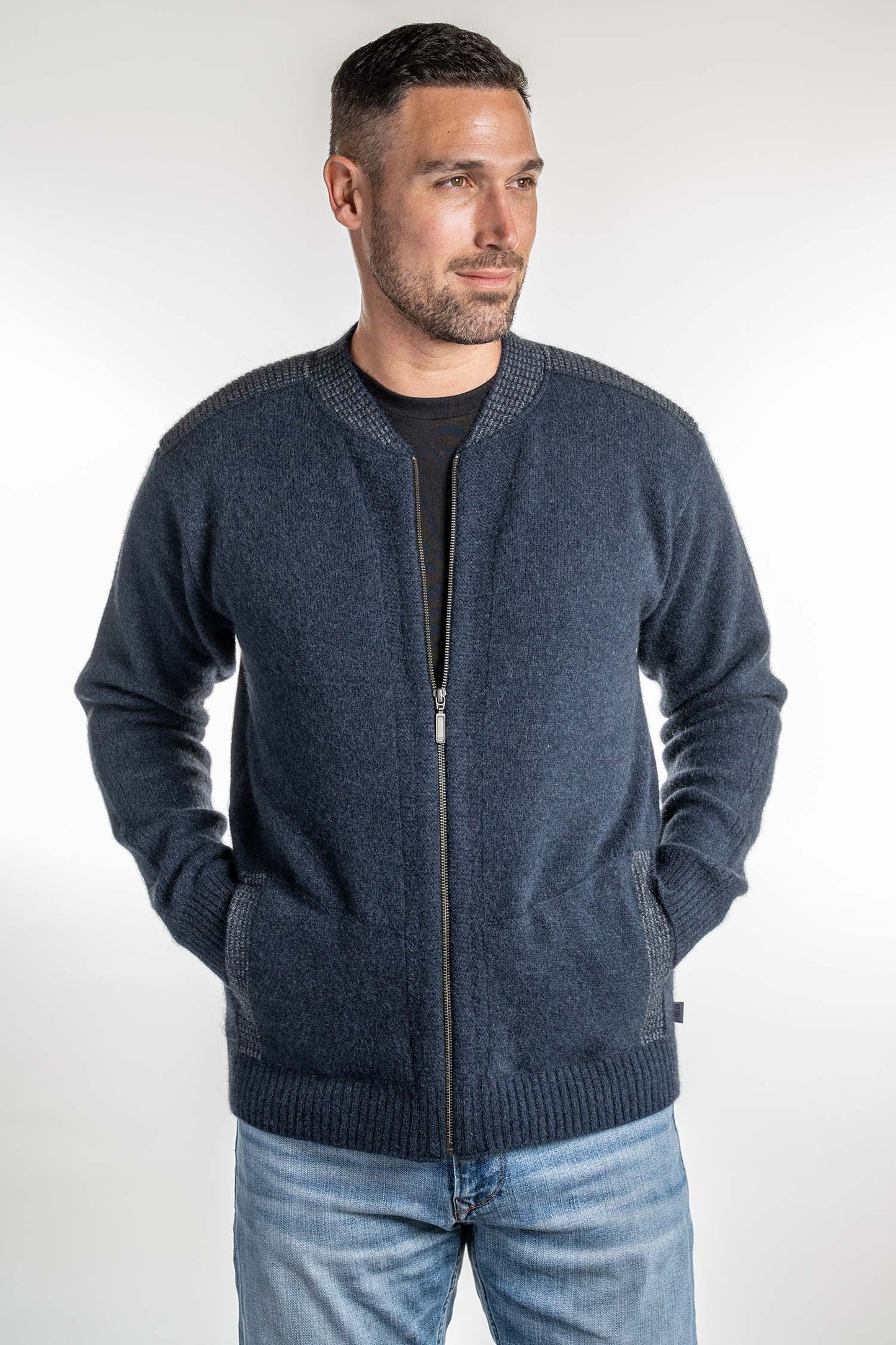 CONTRAST DETAIL JACKET