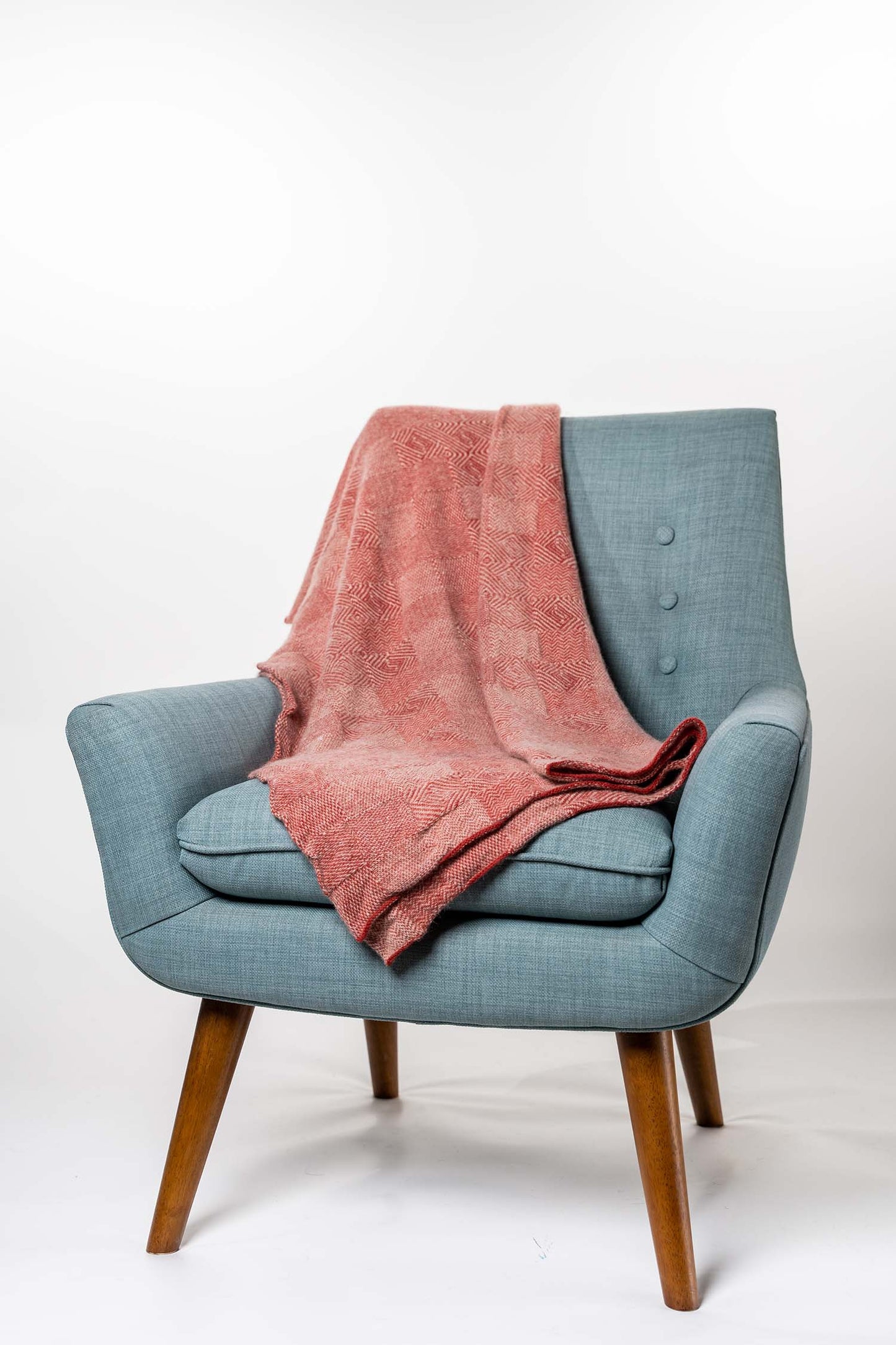 JACQUARD THROW