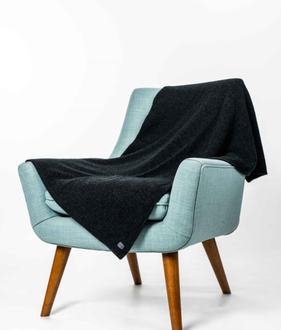PLATED HERRINGONE THROW