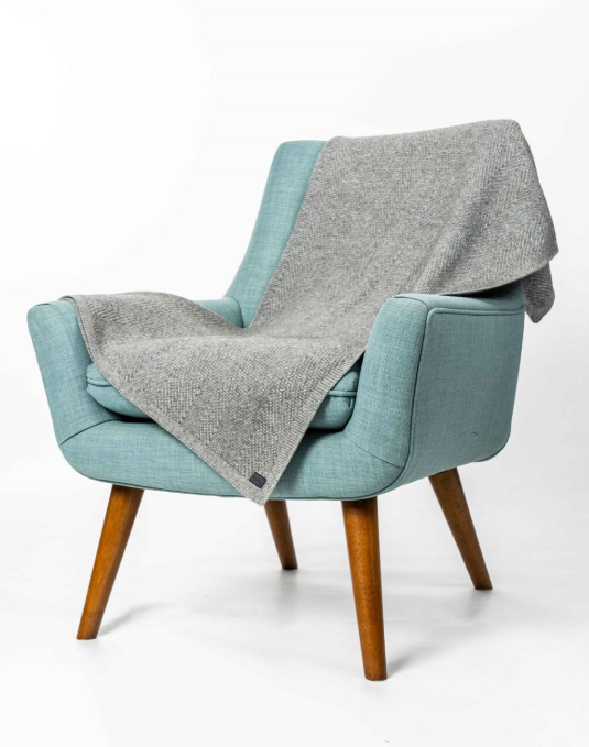 PLATED HERRINGONE THROW