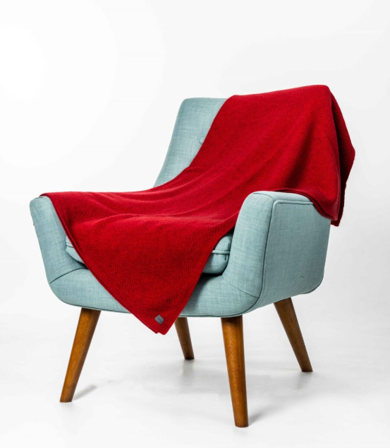 PLATED HERRINGONE THROW
