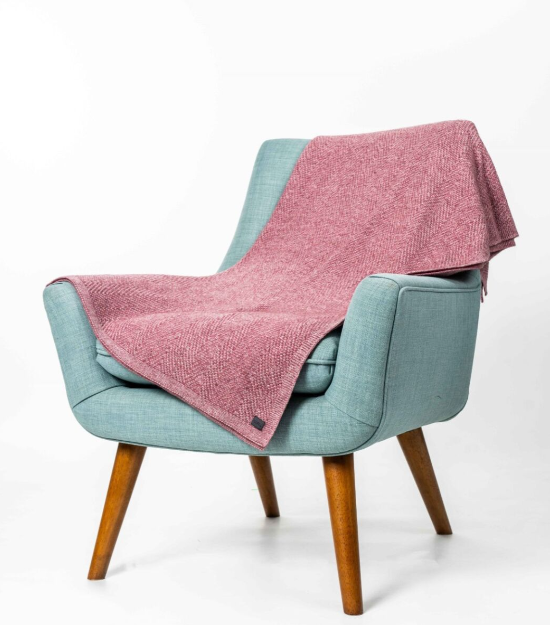 PLATED HERRINGONE THROW