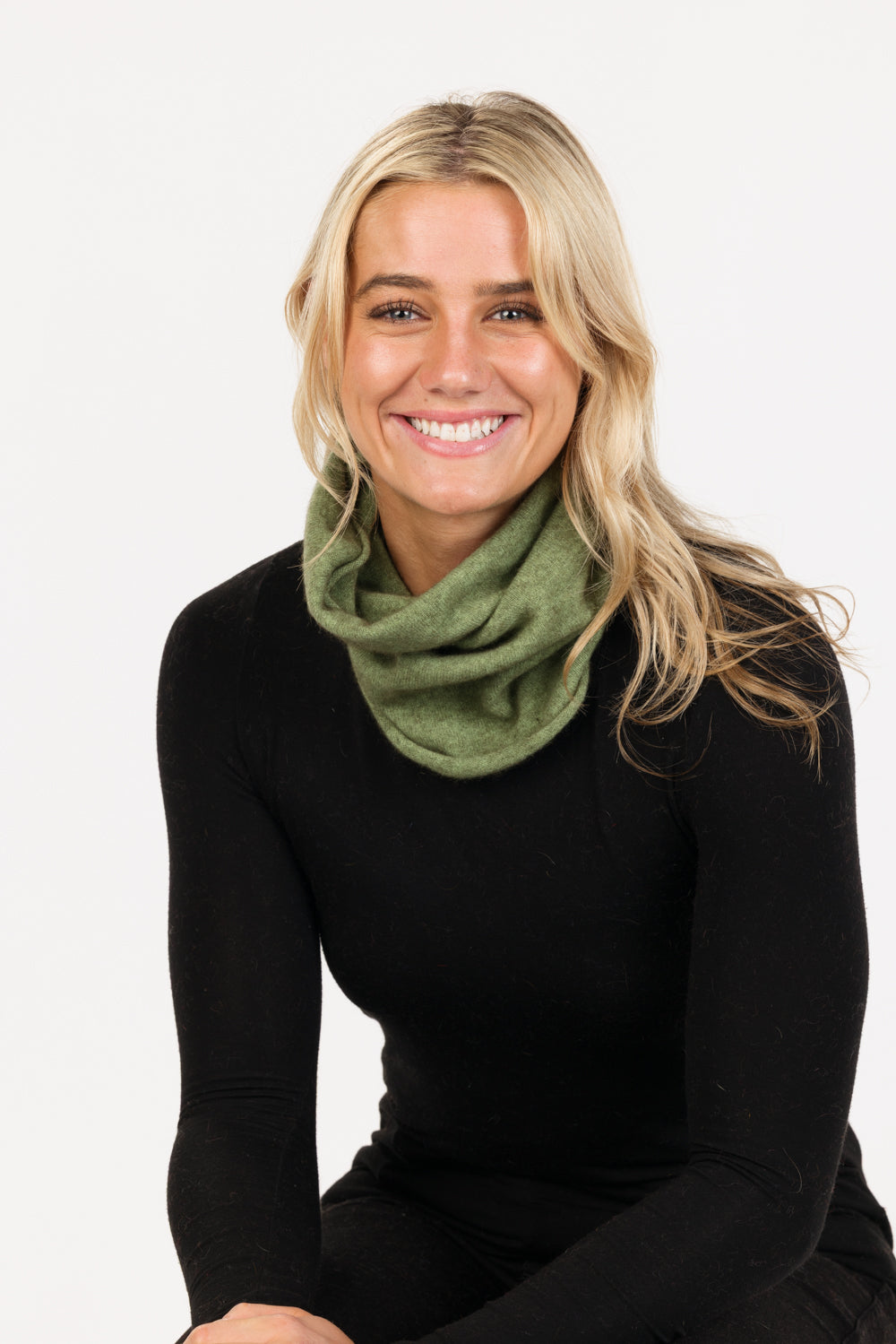 PLAIN NECKWARMER
