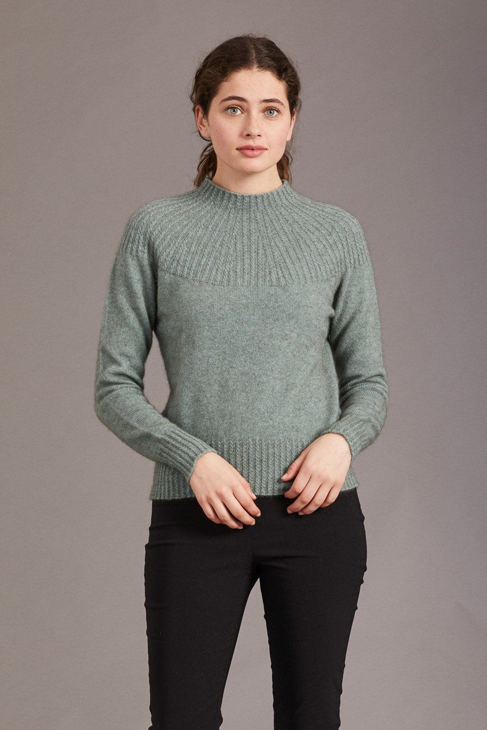YOLK NECK CABLE JERSEY