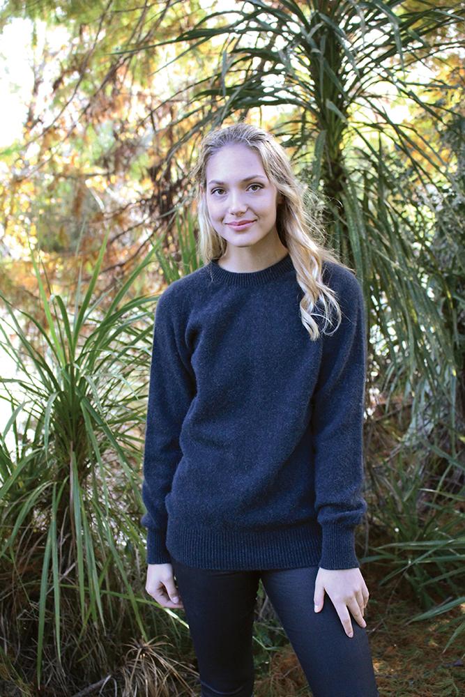 ALPACA PLAIN CREW NECK JUMPER - Woolshed Gallery