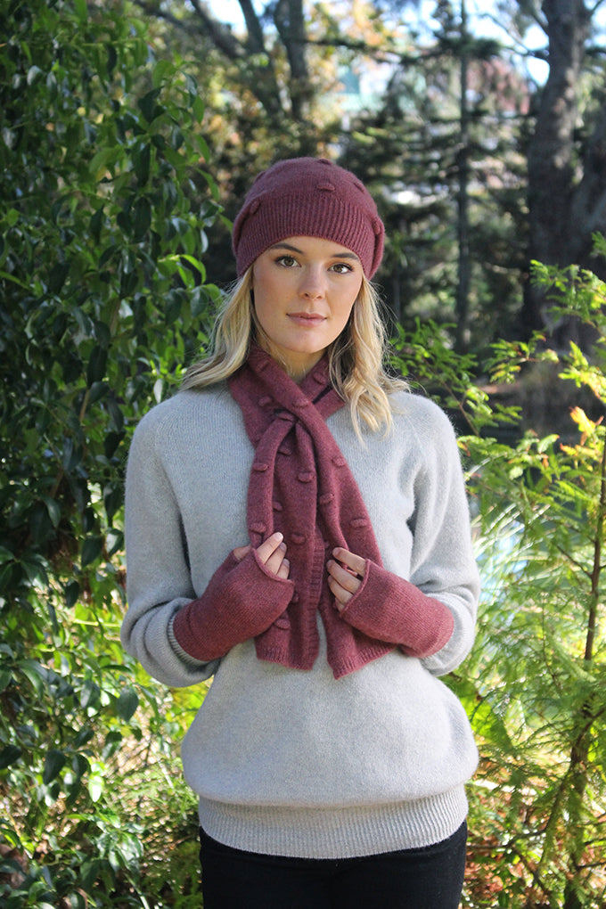BOBBLE KEYHOLE SCARF