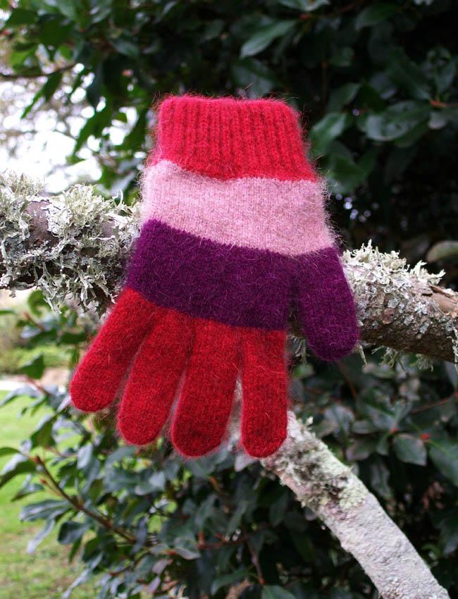 CHILD'S STRIPE GLOVE - Woolshed Gallery