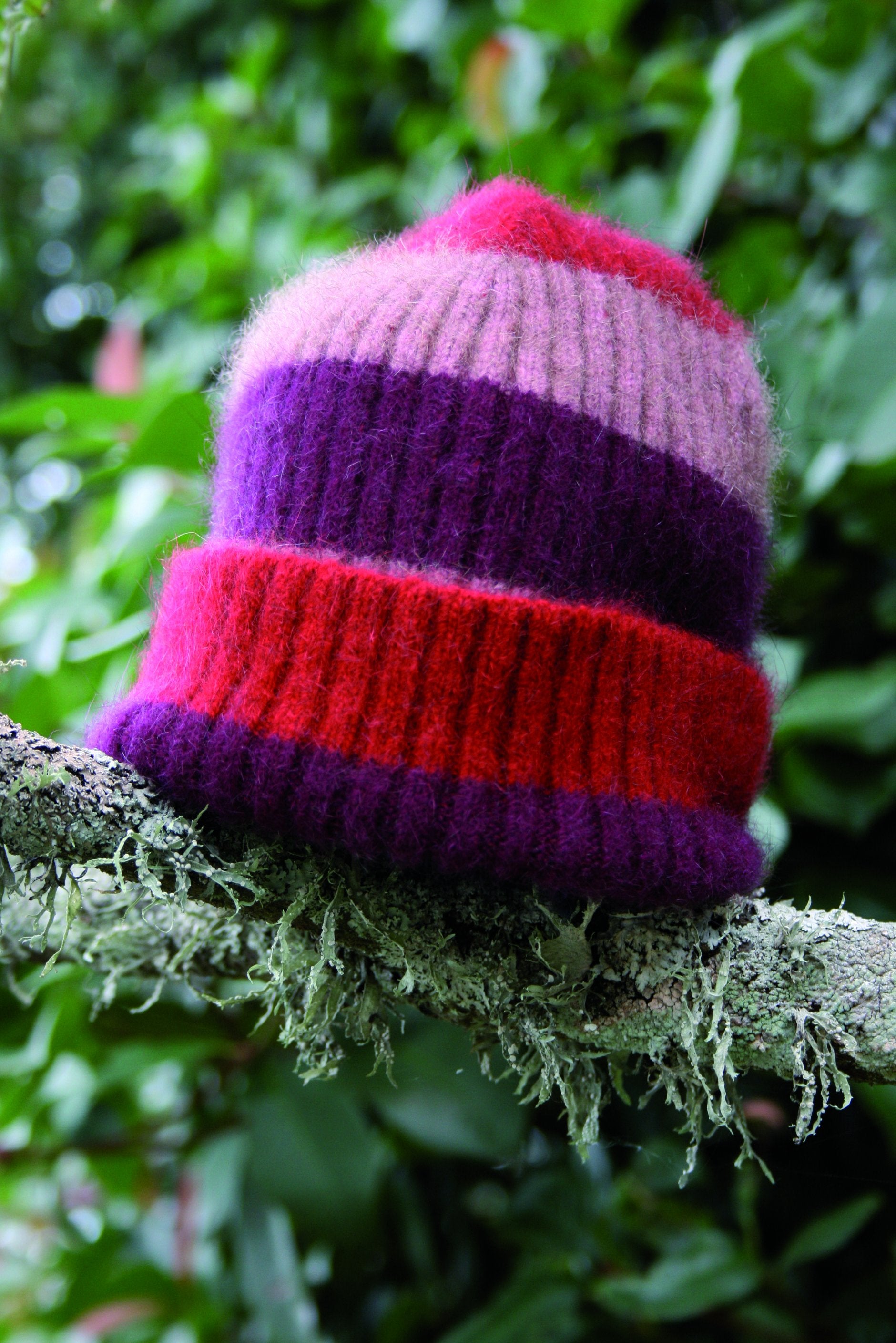 CHILD'S STRIPE RIB BEANIE - Woolshed Gallery