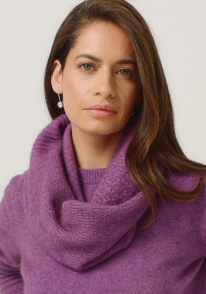 TEXTURE LOOP SCARF
