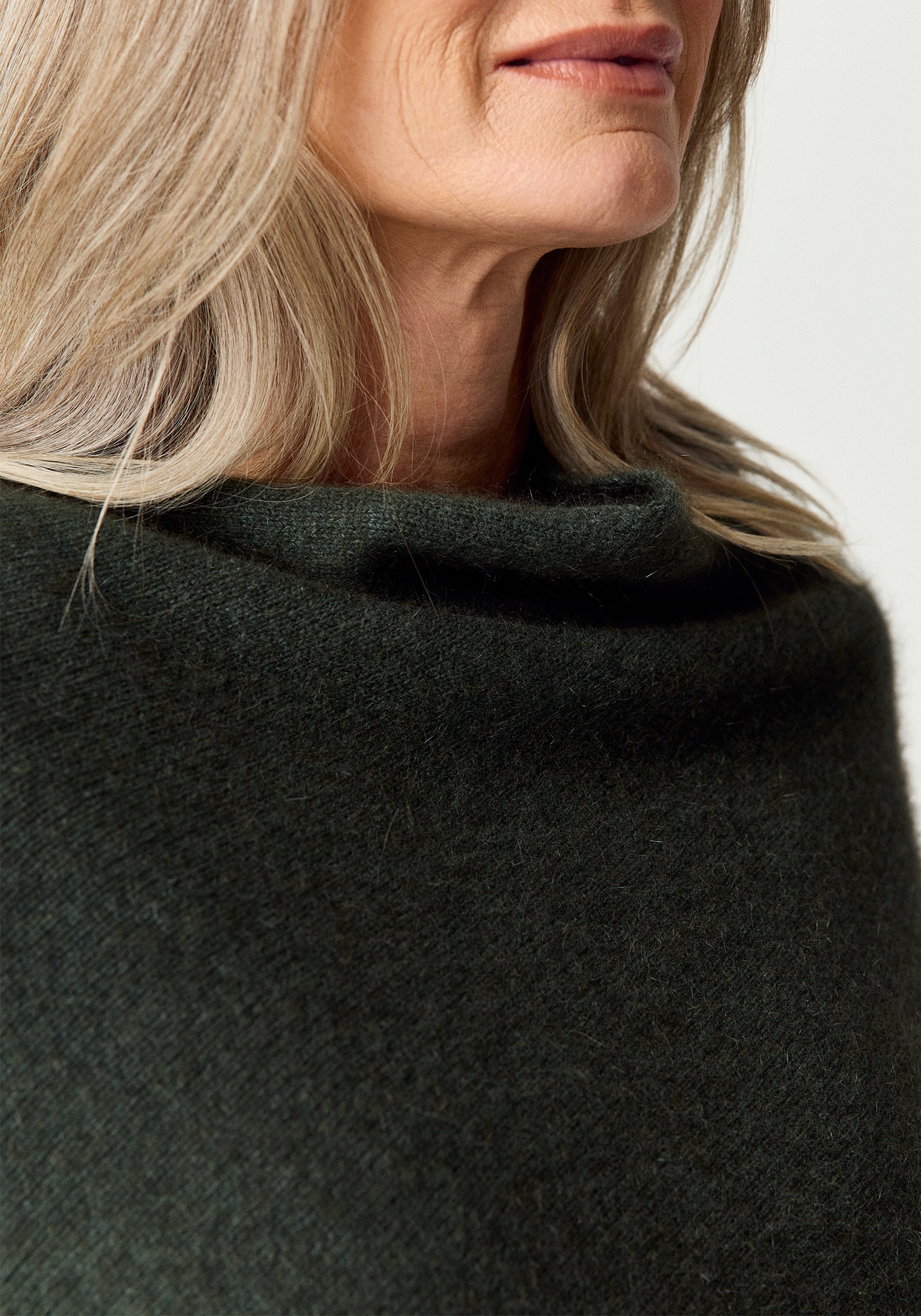 TWO TONE PONCHO