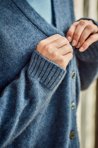 CLASSIC CARDIGAN