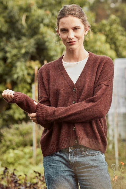 CLASSIC CARDIGAN
