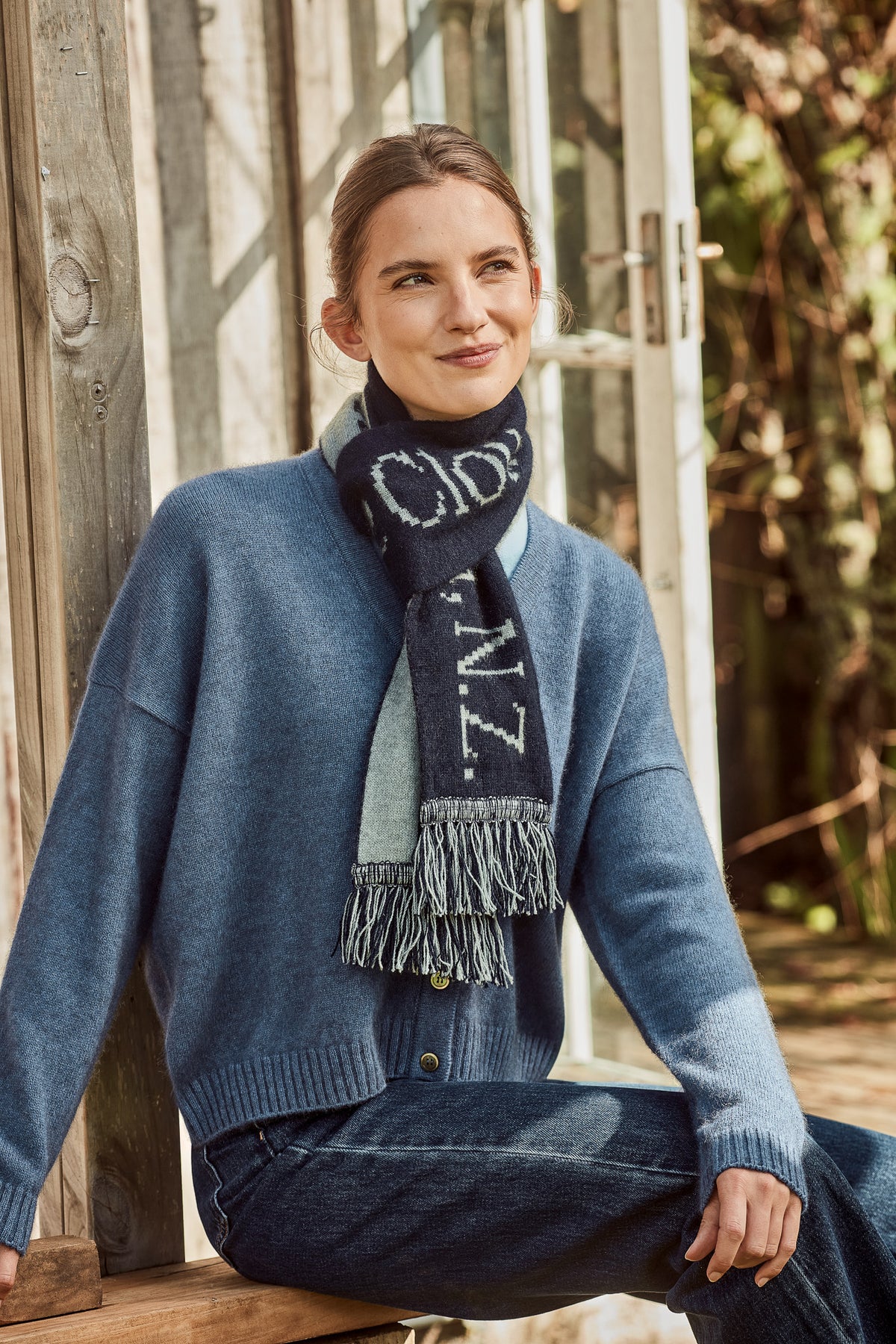 LONG WHITE CLOUD SCARF