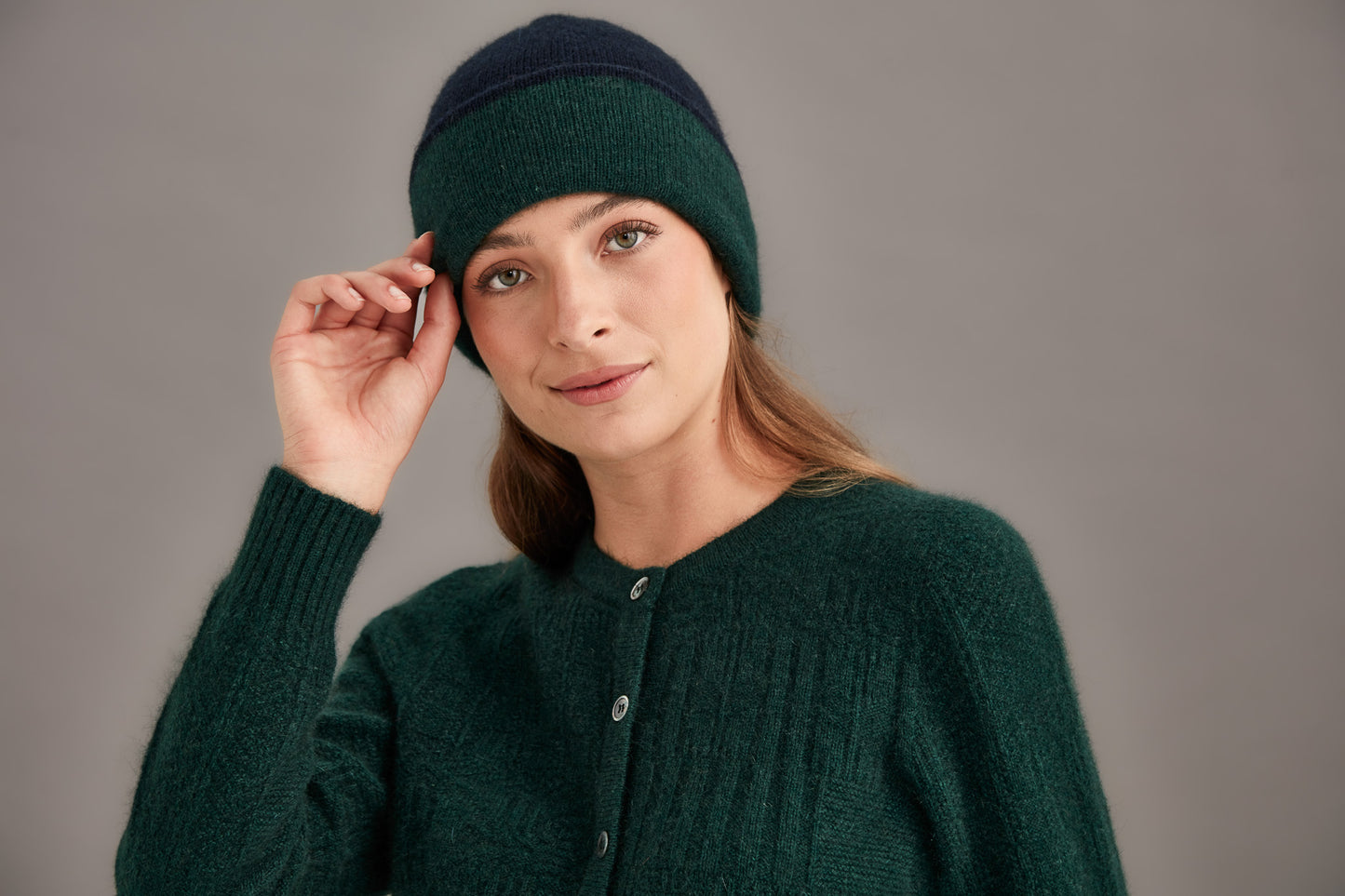 TWO TONE REVERSIBLE BEANIE