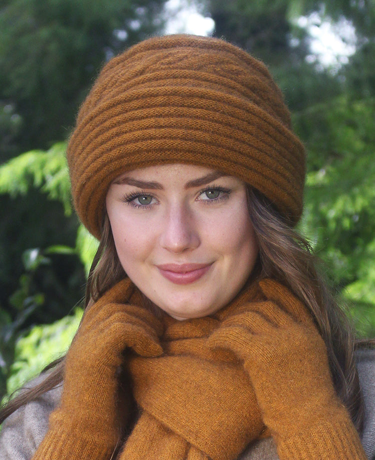 CLOUCHE HAT