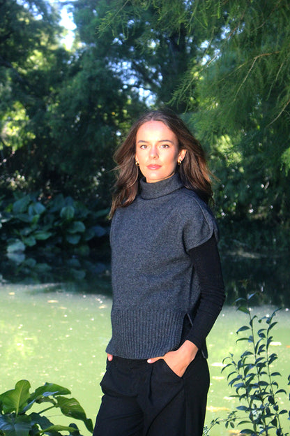CHANNEL VEST