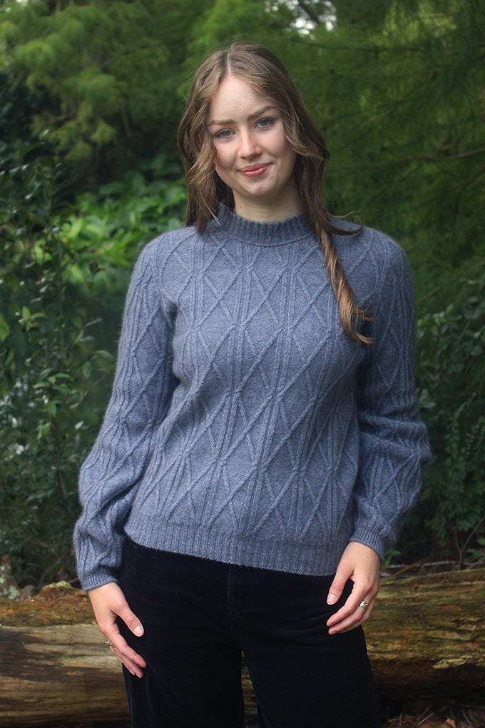 CABLE BELL SLEEVE JUMPER