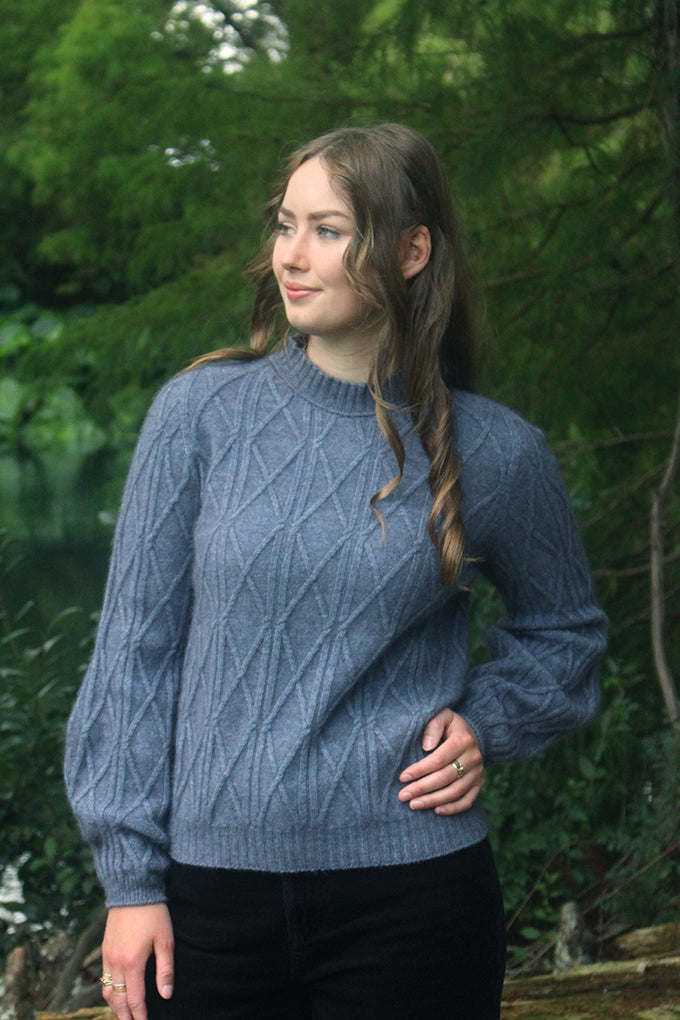 CABLE BELL SLEEVE JUMPER