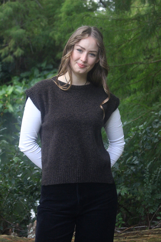 SERENE VEST