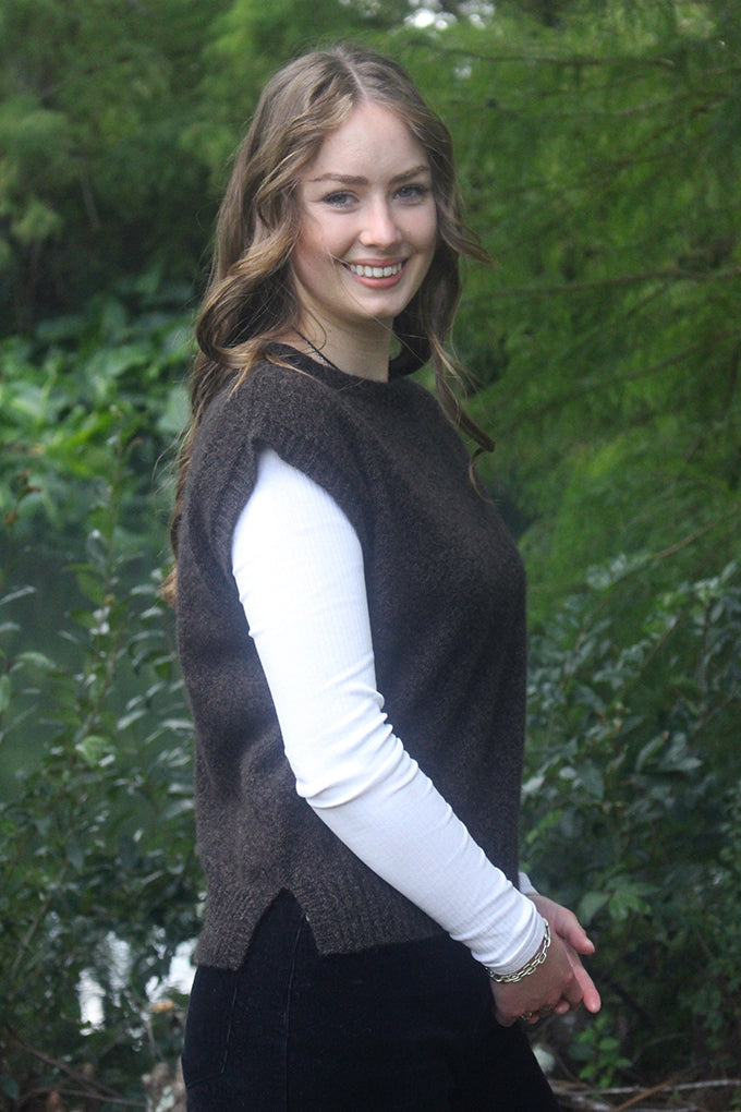 SERENE VEST