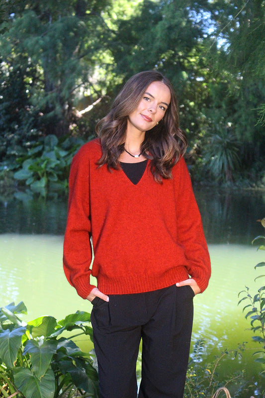 CAVERN V NECK JUMPER