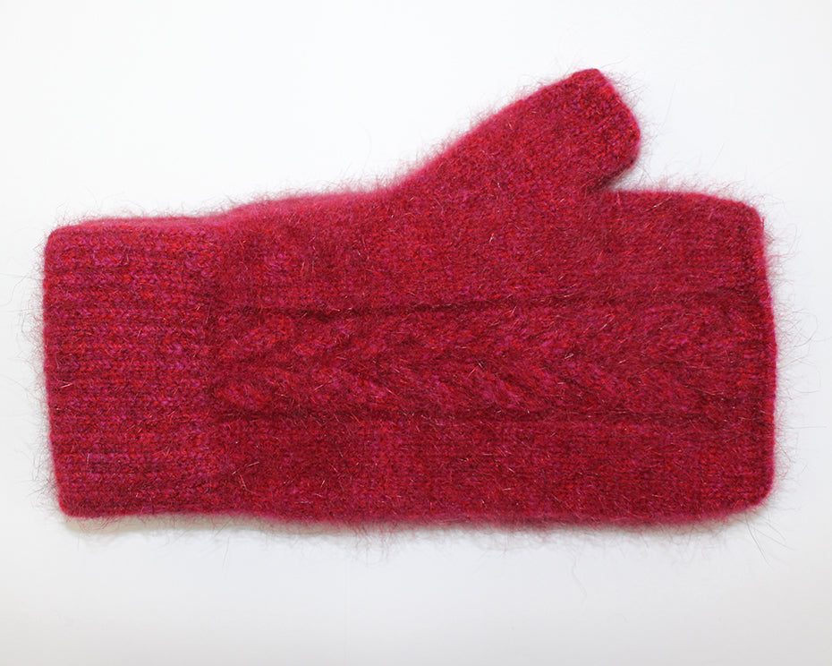 CABLE MITTEN