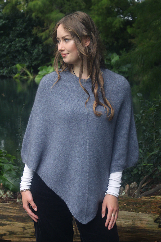 PLAIN PONCHO