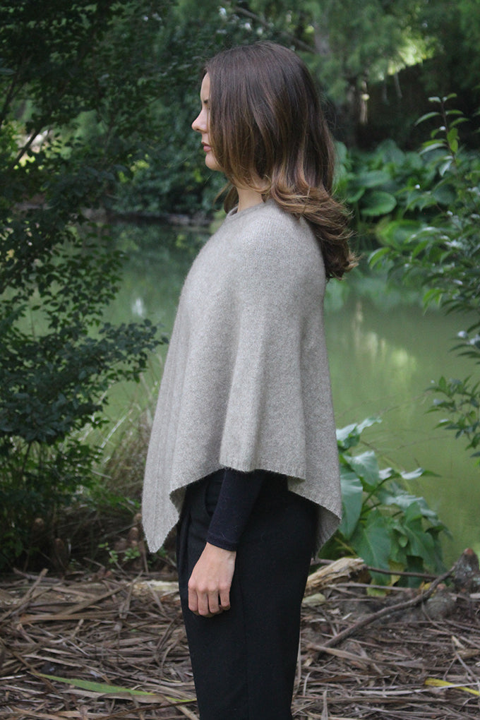 PLAIN PONCHO
