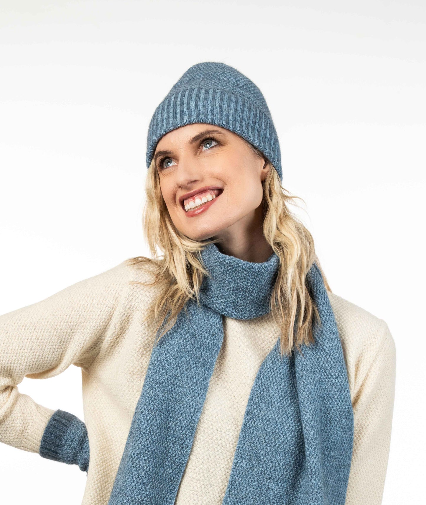 MOSS STITCH PLATED BEANIE