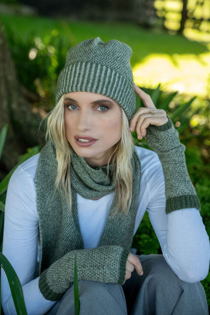 MOSS STITCH PLATED GLOVELET