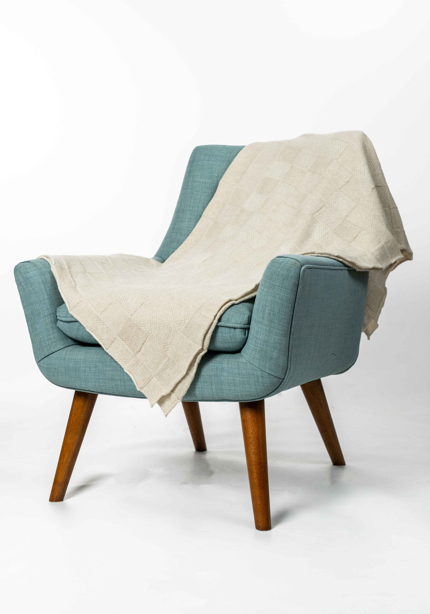 JACQUARD THROW