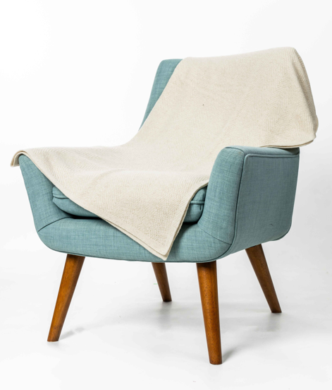PLATED HERRINGONE THROW