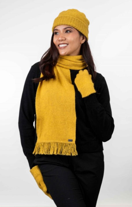 SCARF WITH FRINGE