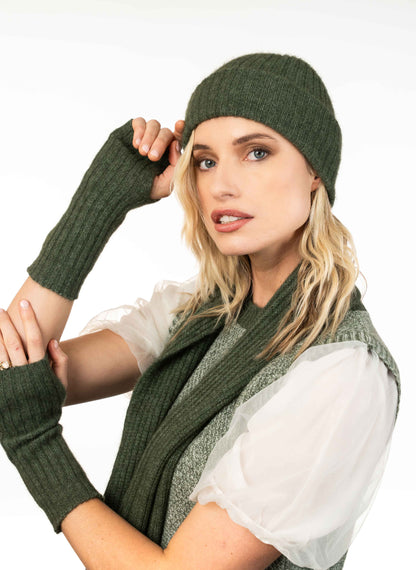 LIGHTWEIGHT RIBBED BEANIE