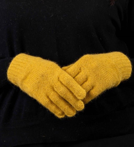 PLAIN GLOVES