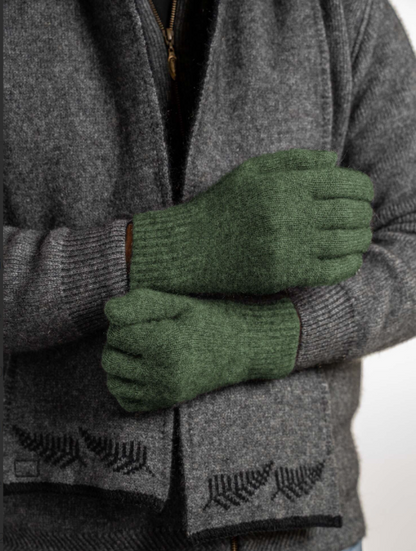 PLAIN GLOVES