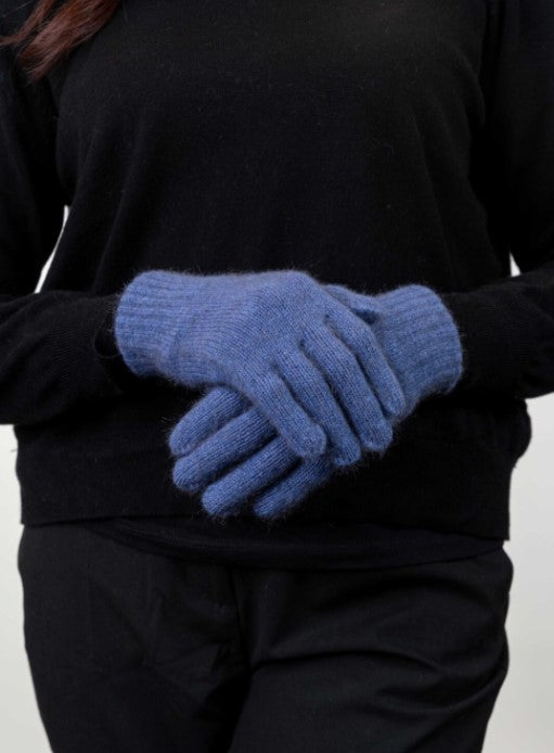 PLAIN GLOVES