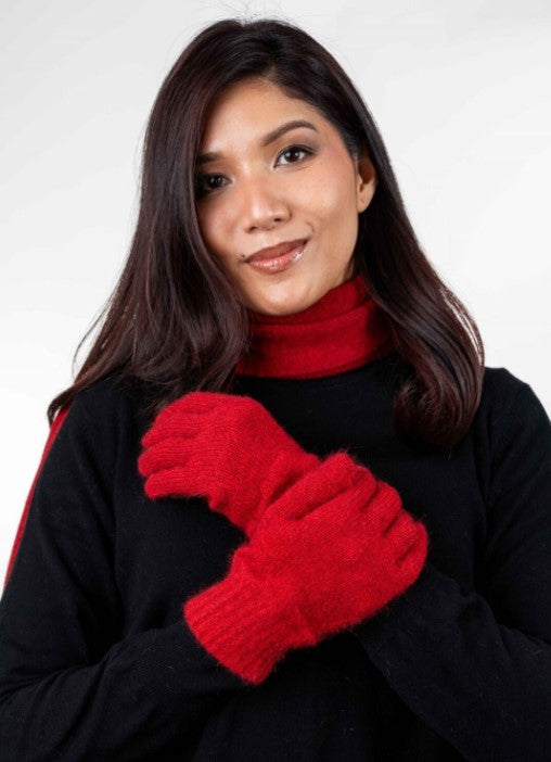 PLAIN GLOVES